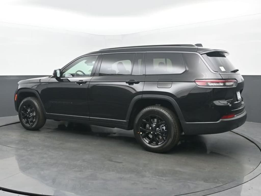 New 2026 Jeep Grand Cherokee L Laredo Sport Utility