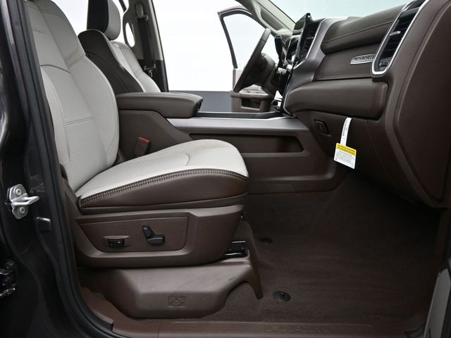 2026 RAM 2500 Laramie - Photo 18