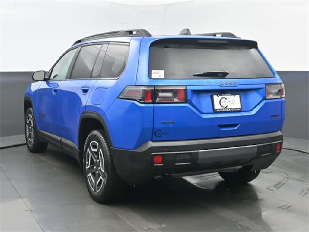 New 2026 Jeep Cherokee Laredo Sport Utility