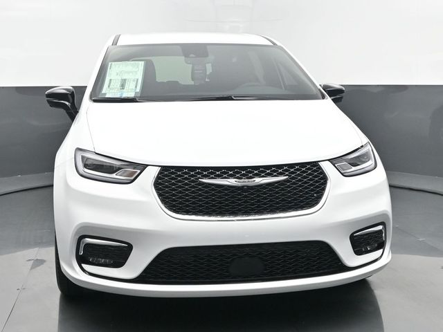 2025 Chrysler Pacifica Select - Photo 8