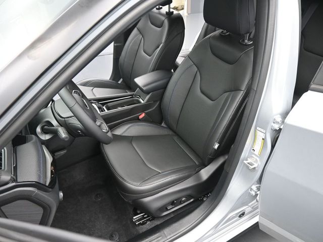 2025 Jeep Compass Limited - Photo 9