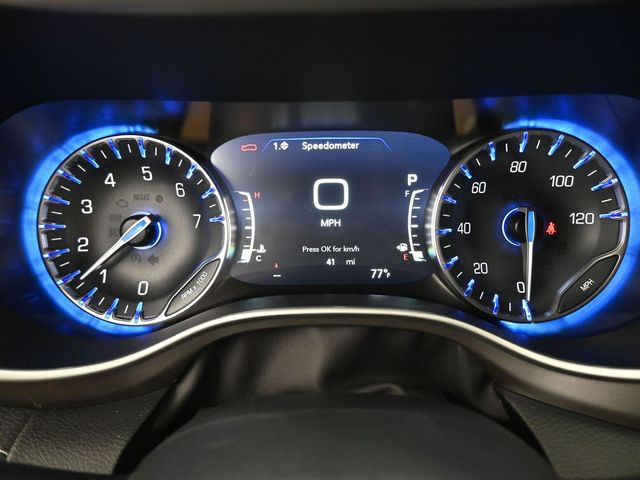 2025 Chrysler Pacifica Select - Photo 36