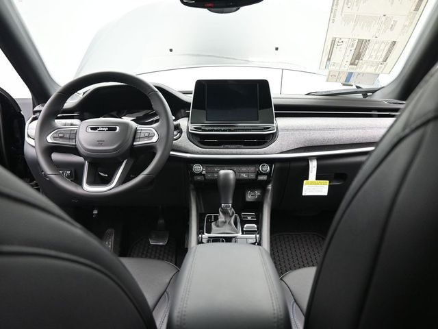 2025 Jeep Compass Latitude - Photo 24