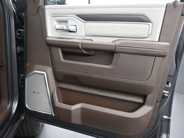 2026 RAM 2500 Laramie - Photo 20