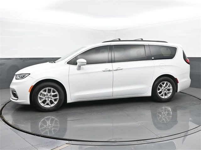 Used 2022 Chrysler Pacifica Touring L with VIN 2C4RC1BG4NR116331 for sale in Tipton, IN