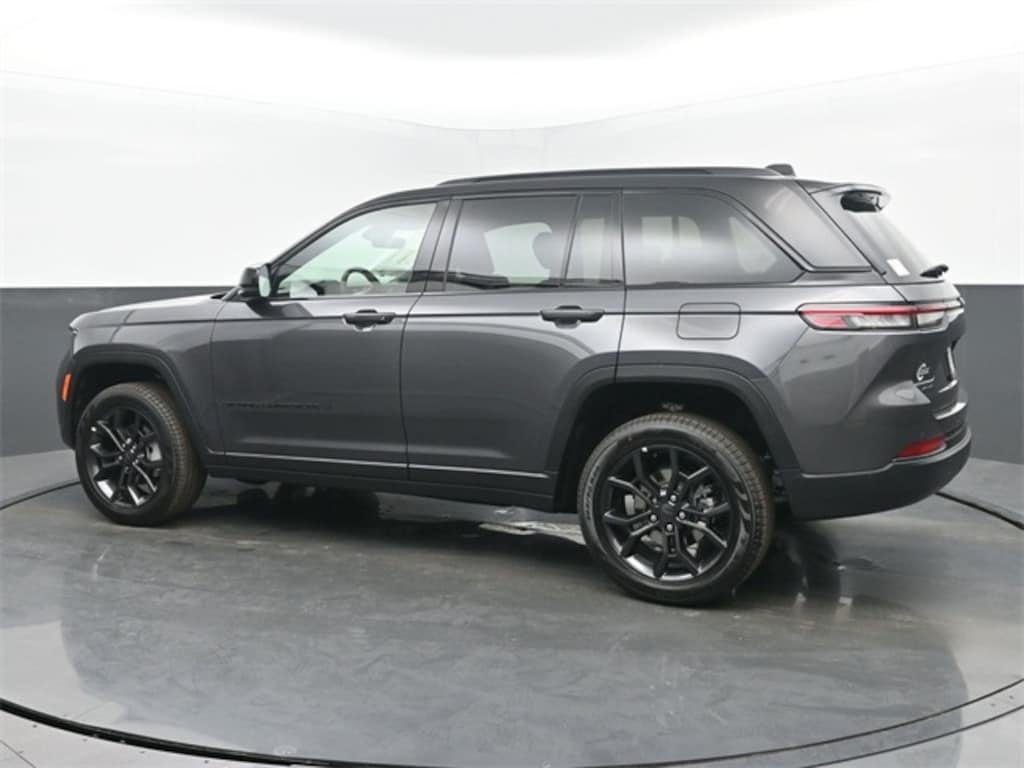 New 2025 Jeep Grand Cherokee Limited Sport Utility