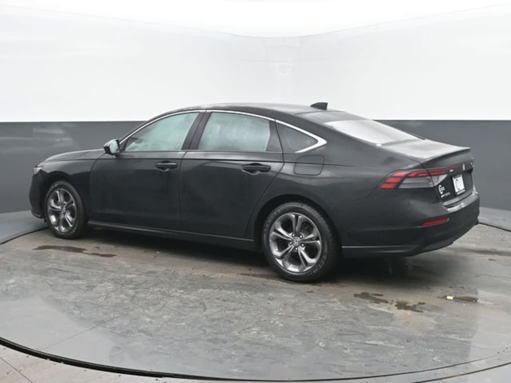 Used 2024 Honda Accord EX Sedan