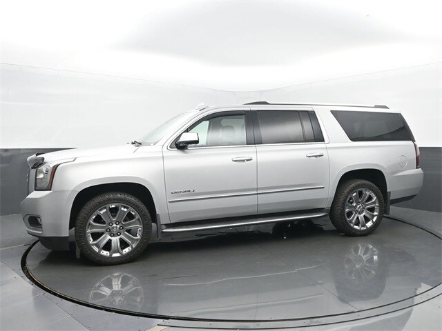 2016 Gmc Yukon XL Denali photo 2