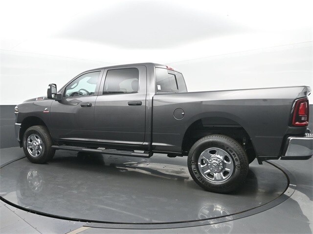 2025 Ram 2500 Tradesman photo 3