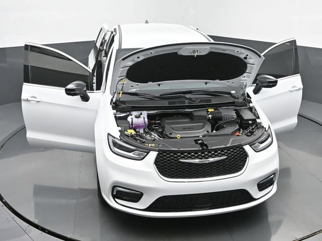 2025 Chrysler Pacifica Select - Photo 62