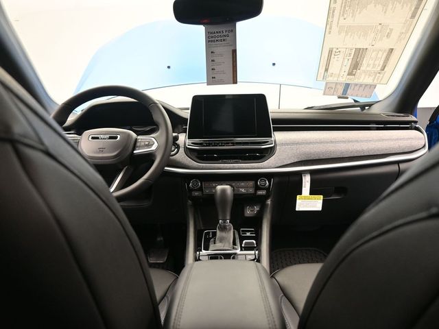 2025 Jeep Compass Latitude - Photo 24