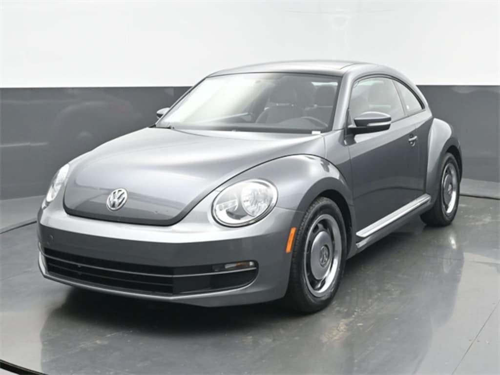 Used 2012 Volkswagen Beetle 2.5L Hatchback