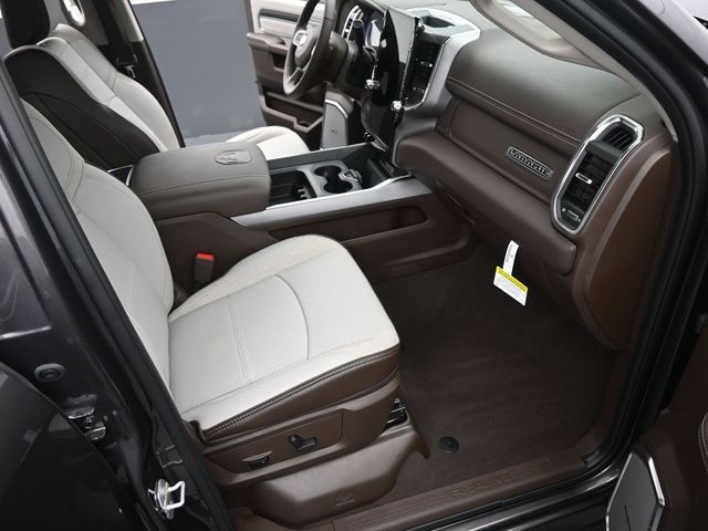 2026 RAM 2500 Laramie - Photo 17