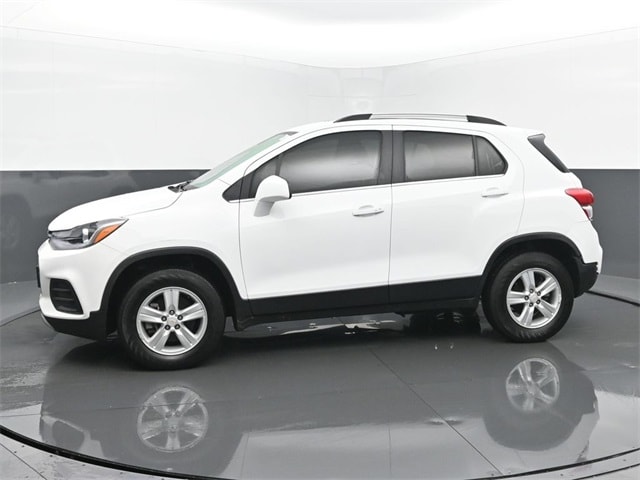 Used 2020 Chevrolet Trax LT with VIN KL7CJPSB9LB337693 for sale in Tipton, IN