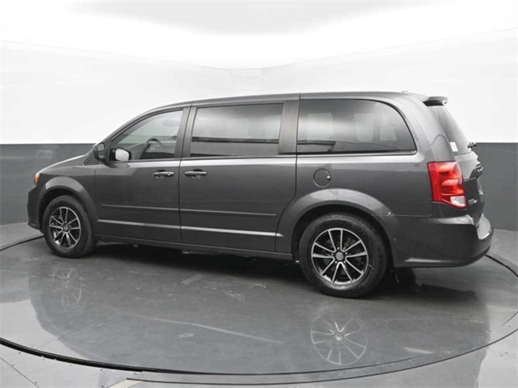 Used 2017 Dodge Grand Caravan GT Minivan/Van