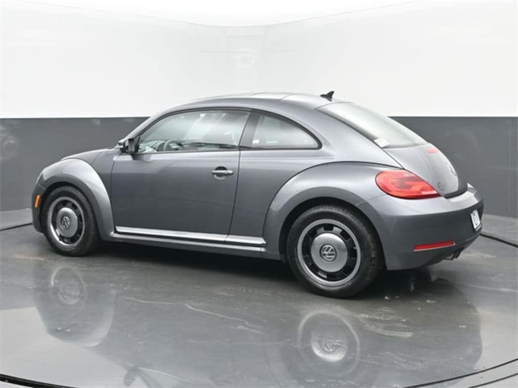 Used 2012 Volkswagen Beetle 2.5L Hatchback