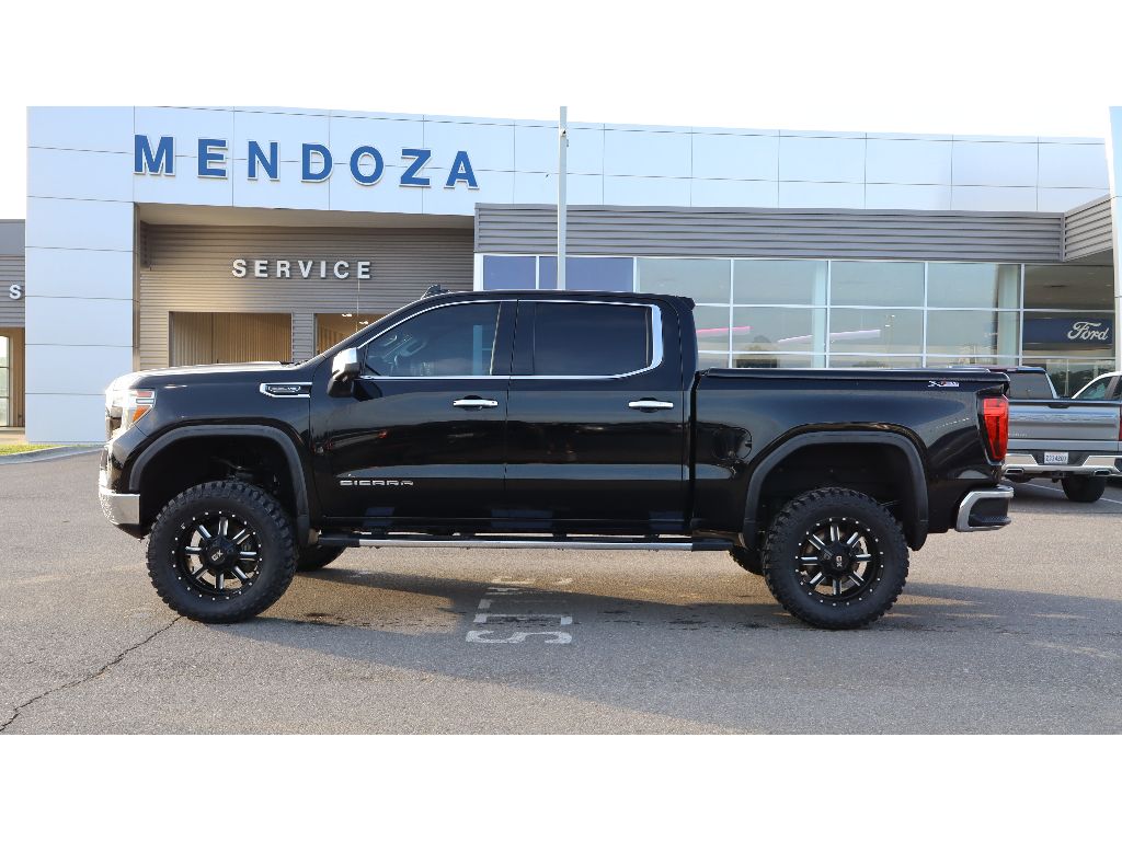 2020 GMC Sierra 4WD Crew Cab Short Box SLT's photo