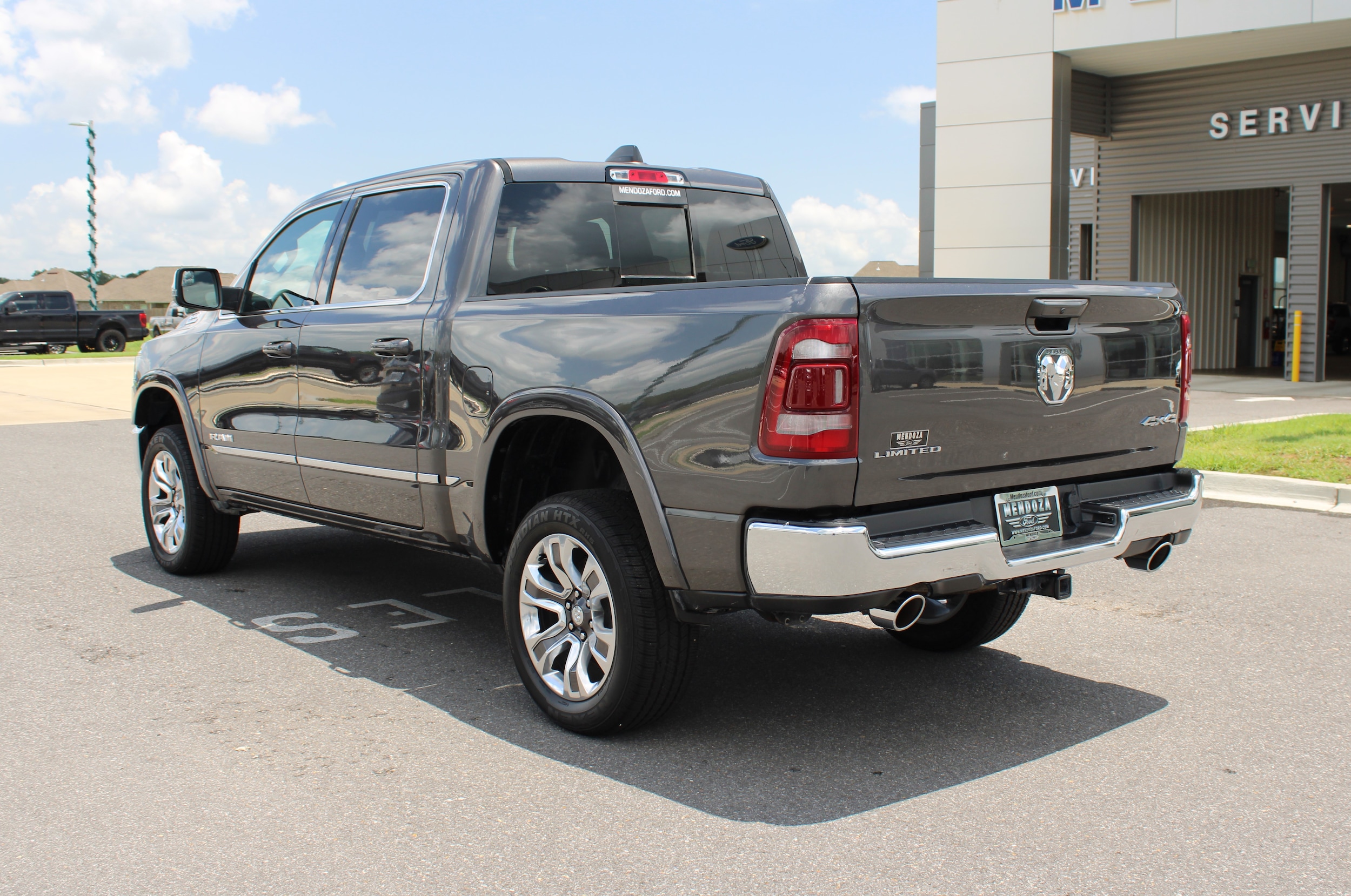 Used 2024 RAM Ram 1500 Pickup Limited with VIN 1C6SRFHT3RN168335 for sale in Maurice, LA