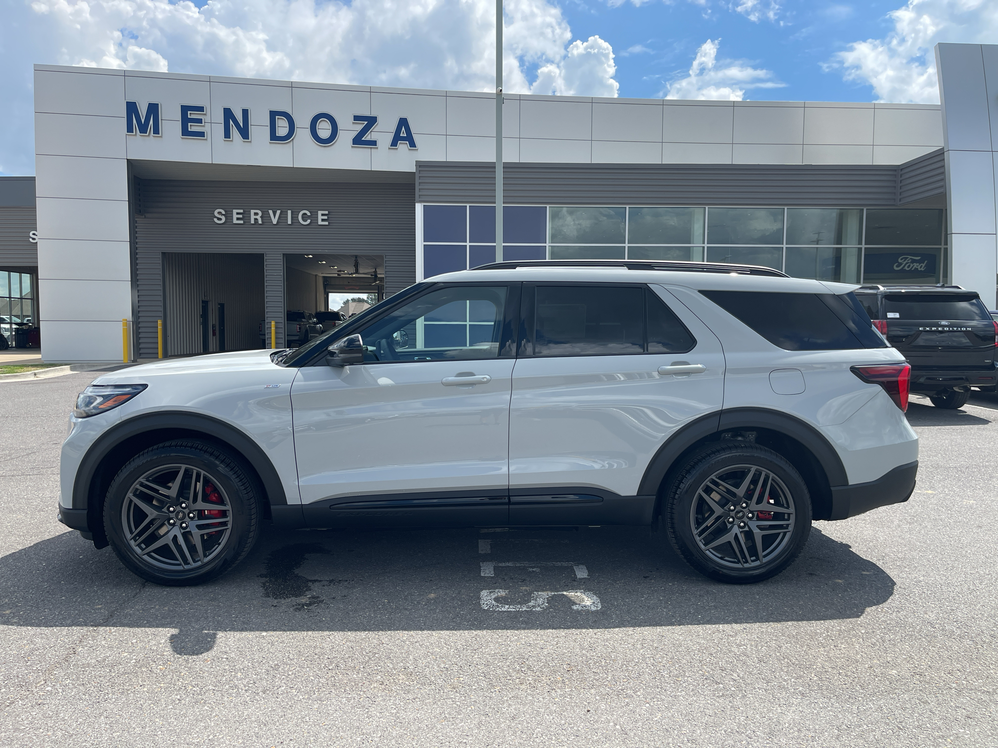 2027 Ford Explorer ST-Line Sport Utility