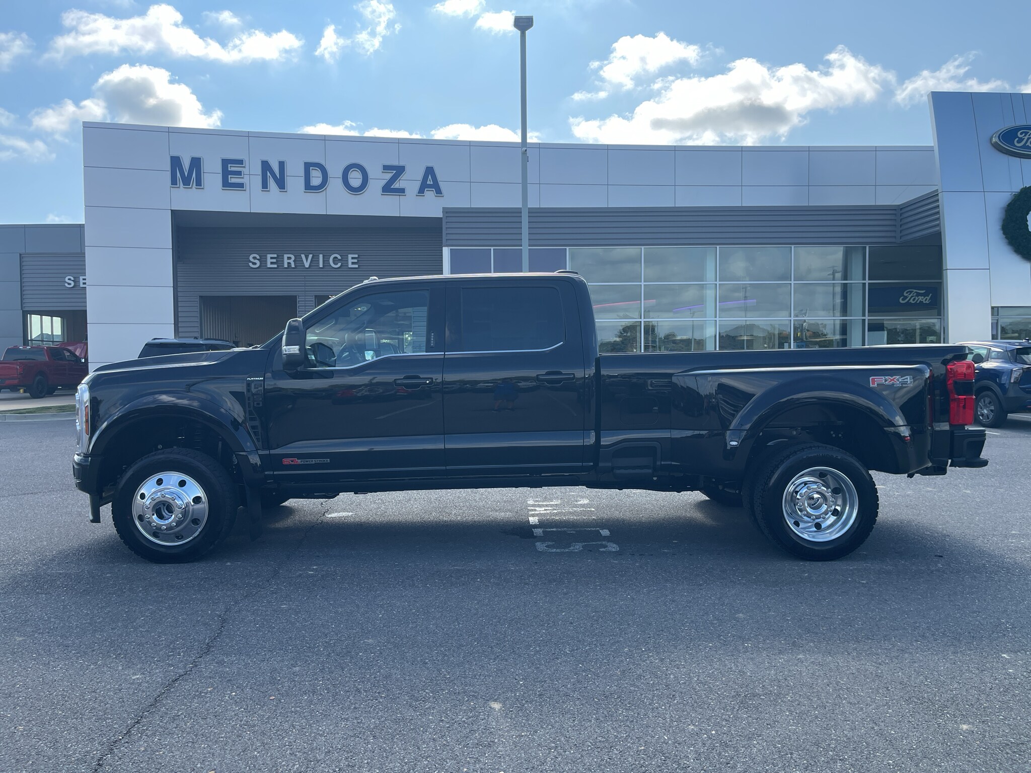 2027 Ford F-450 Crew Cab 