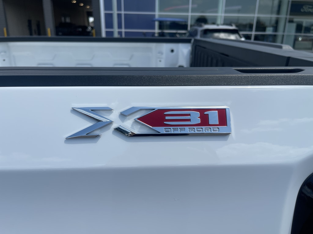2024 GMC Sierra 1500 Elevation - Photo 13