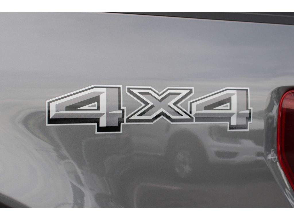 2024 Ford F-150 XLT - Photo 14
