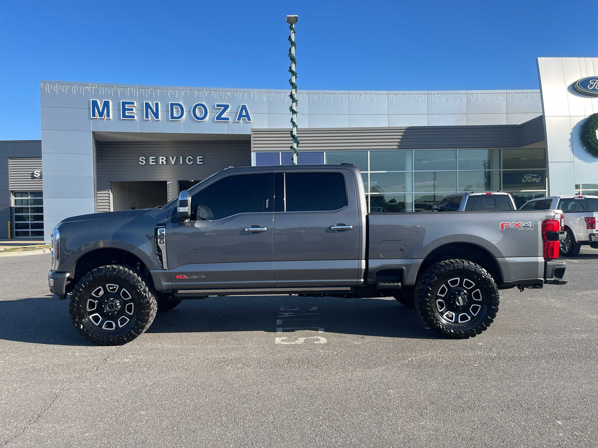 2024 Ford F-250 Platinum Crew Cab
