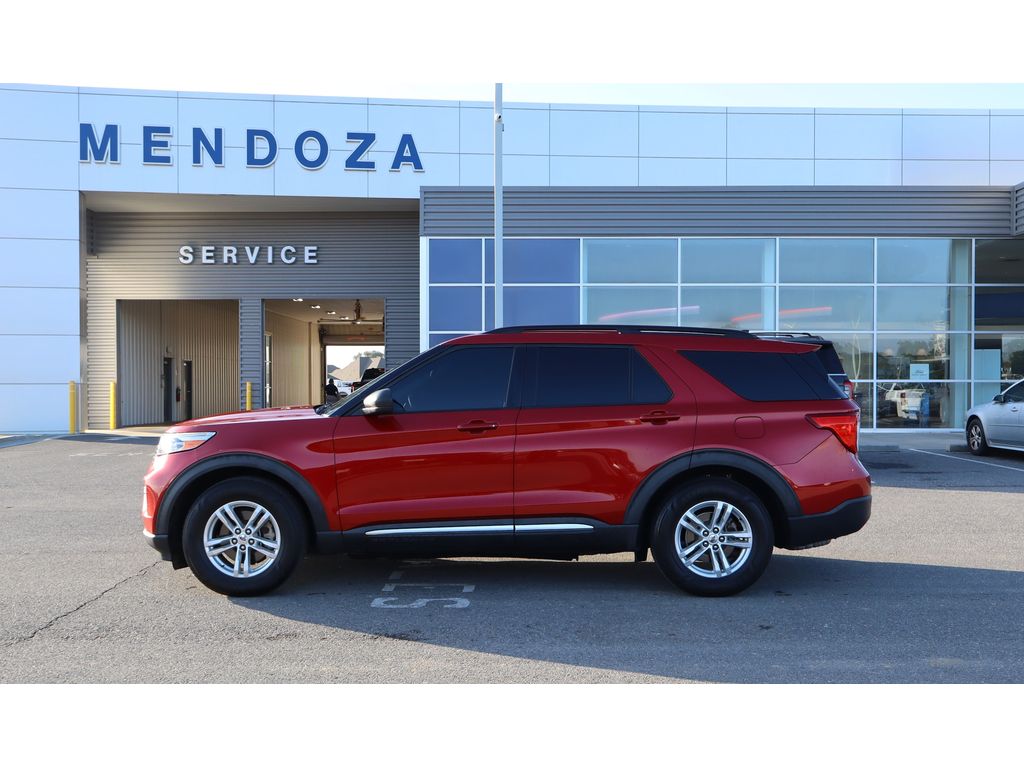 2021 Ford Explorer XLT RWD's photo