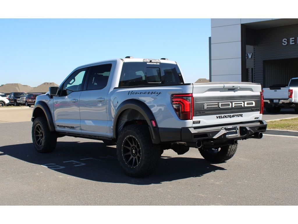 2025 Ford F-150 Raptor - Photo 2