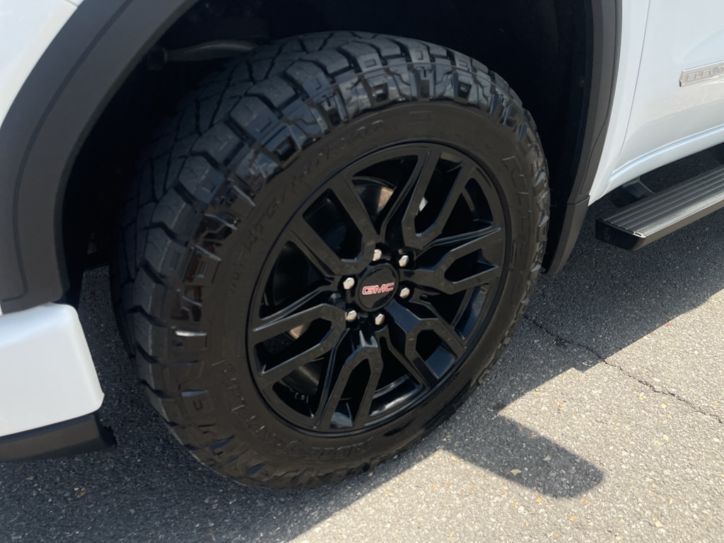 2024 GMC Sierra 1500 Elevation - Photo 9