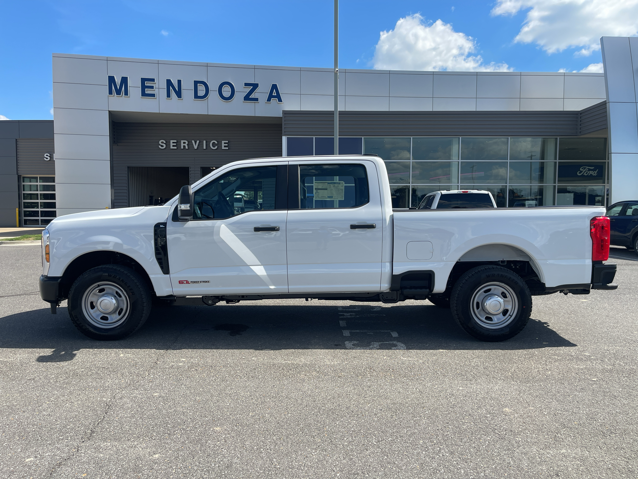 2027 Ford F-350 XL Crew Cab