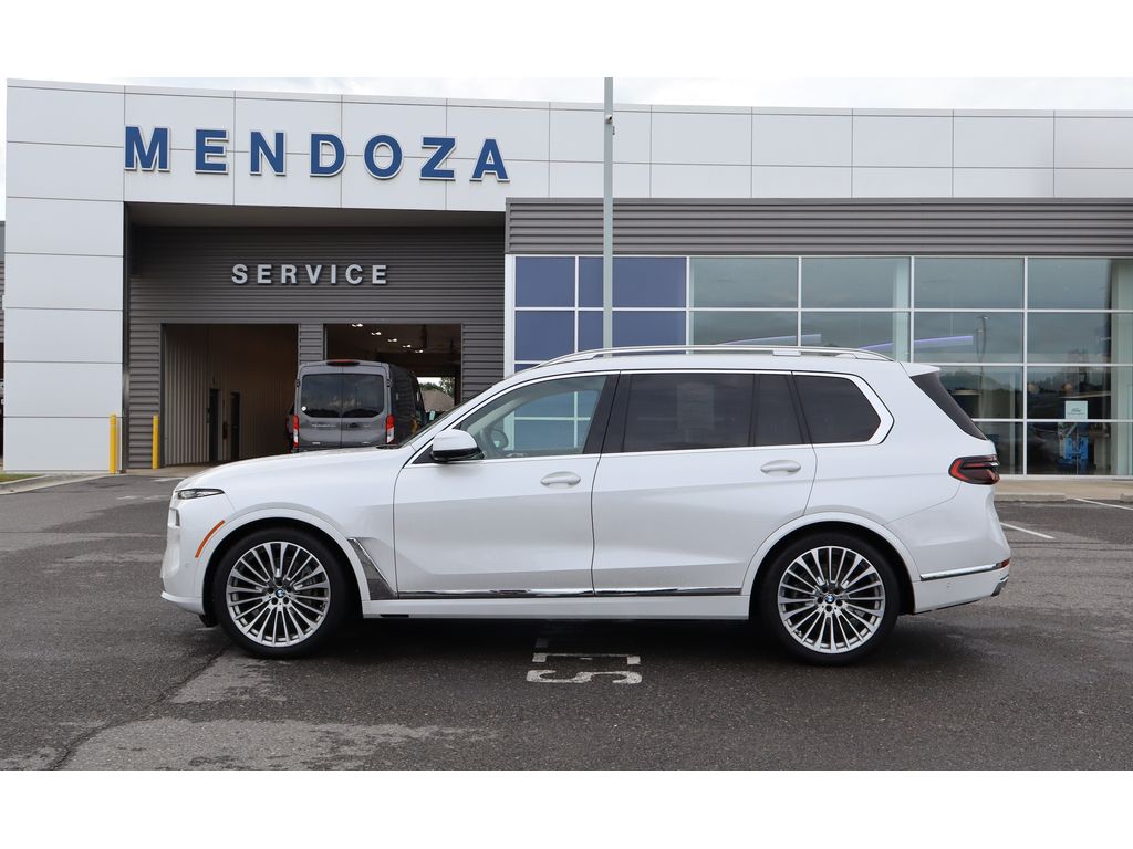 2024 BMW X7 xDrive40i's photo