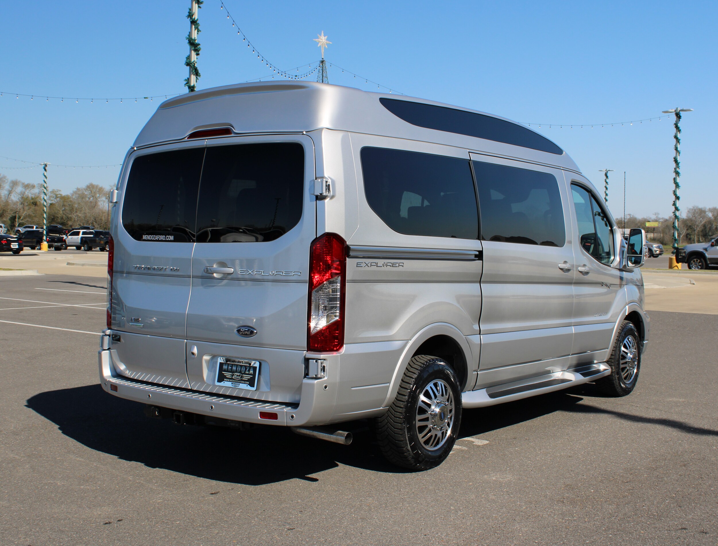 2024 Ford Transit photo 4