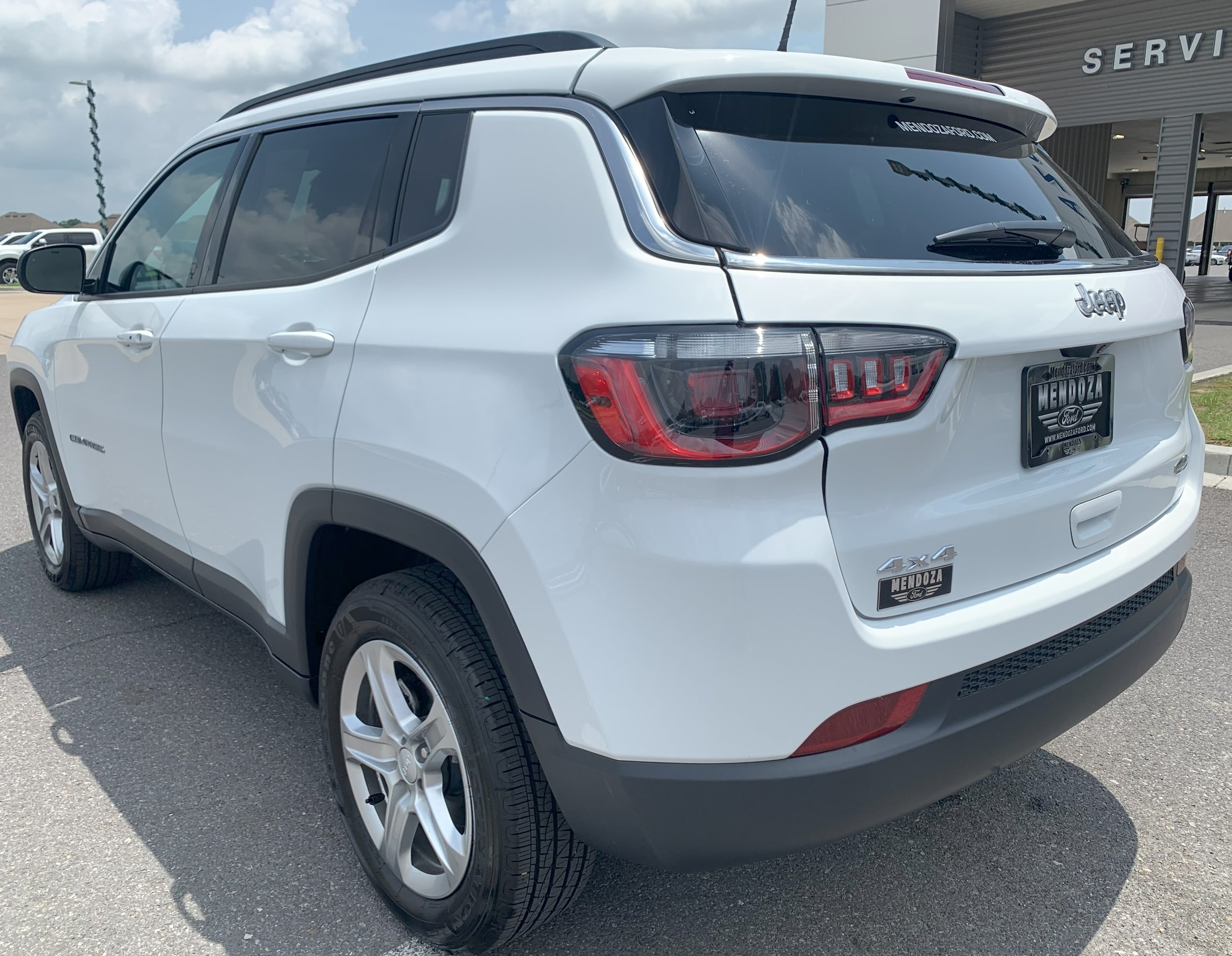 Used 2024 Jeep Compass Latitude with VIN 3C4NJDBN7RT598882 for sale in Maurice, LA