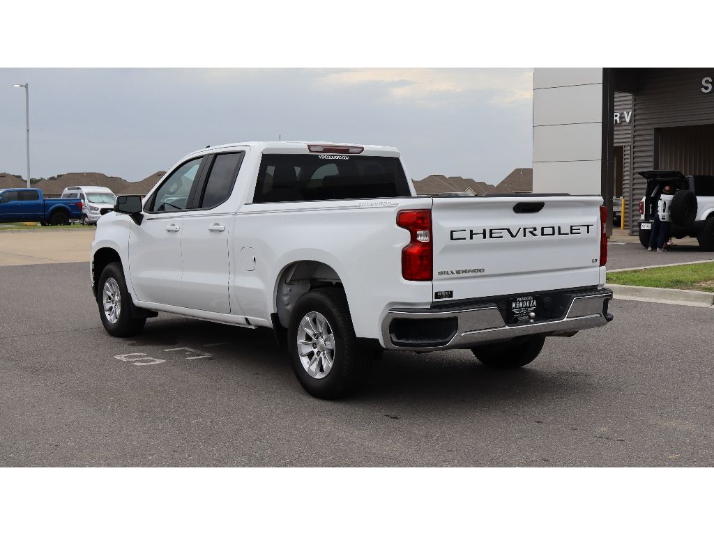 Used 2020 Chevrolet Silverado 1500 LT with VIN 1GCRWCEDXLZ137899 for sale in Maurice, LA