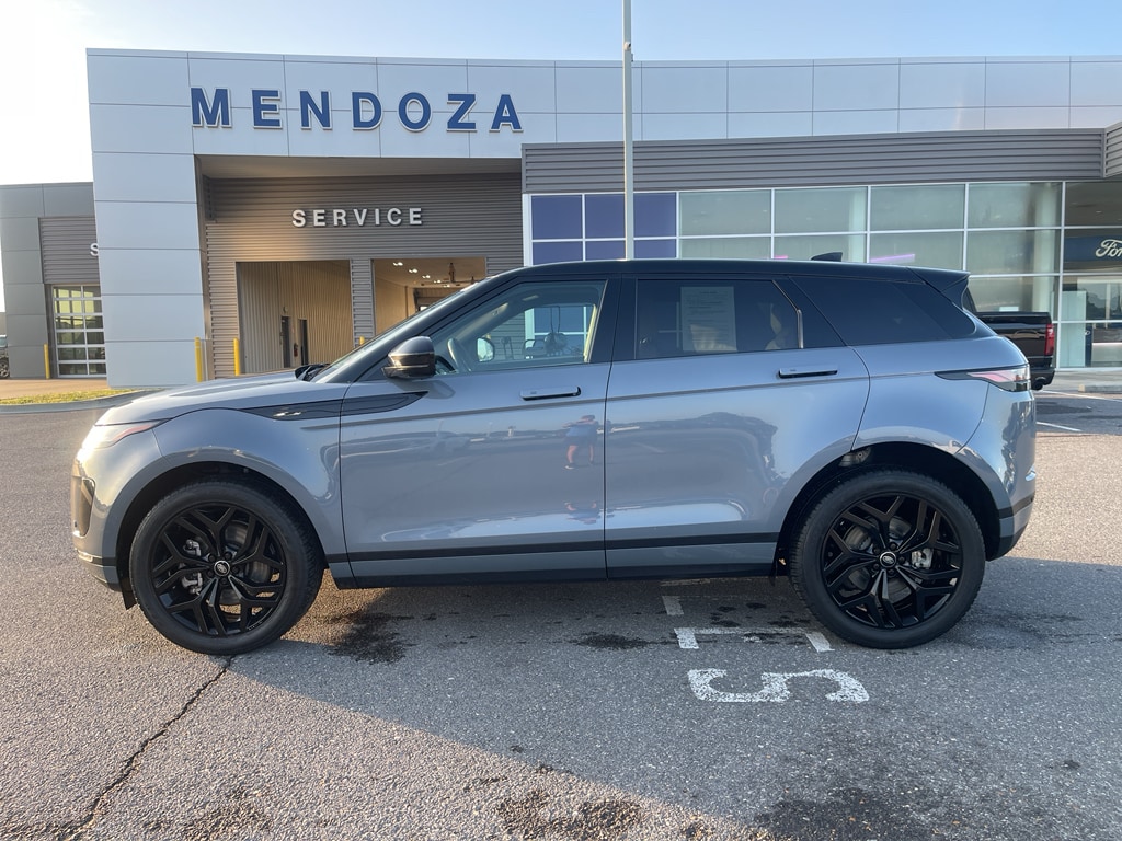 2023 Land Rover Range Rover Evoque SE's photo