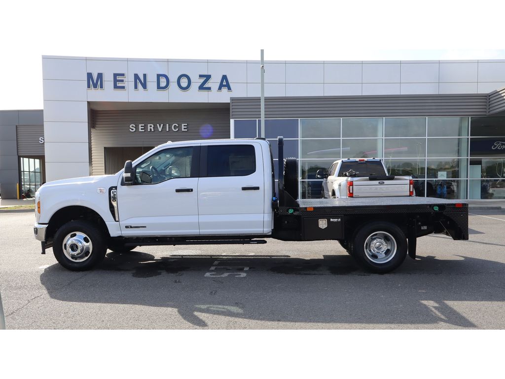 2026 Ford F-350 XL 4x4 Crew Cab 179-In DRW's photo