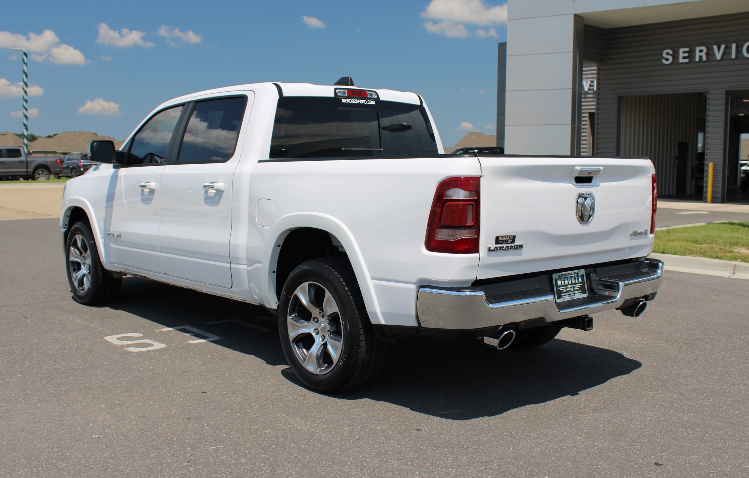 Used 2022 RAM Ram 1500 Pickup Laramie with VIN 1C6SRFJT8NN471633 for sale in Maurice, LA