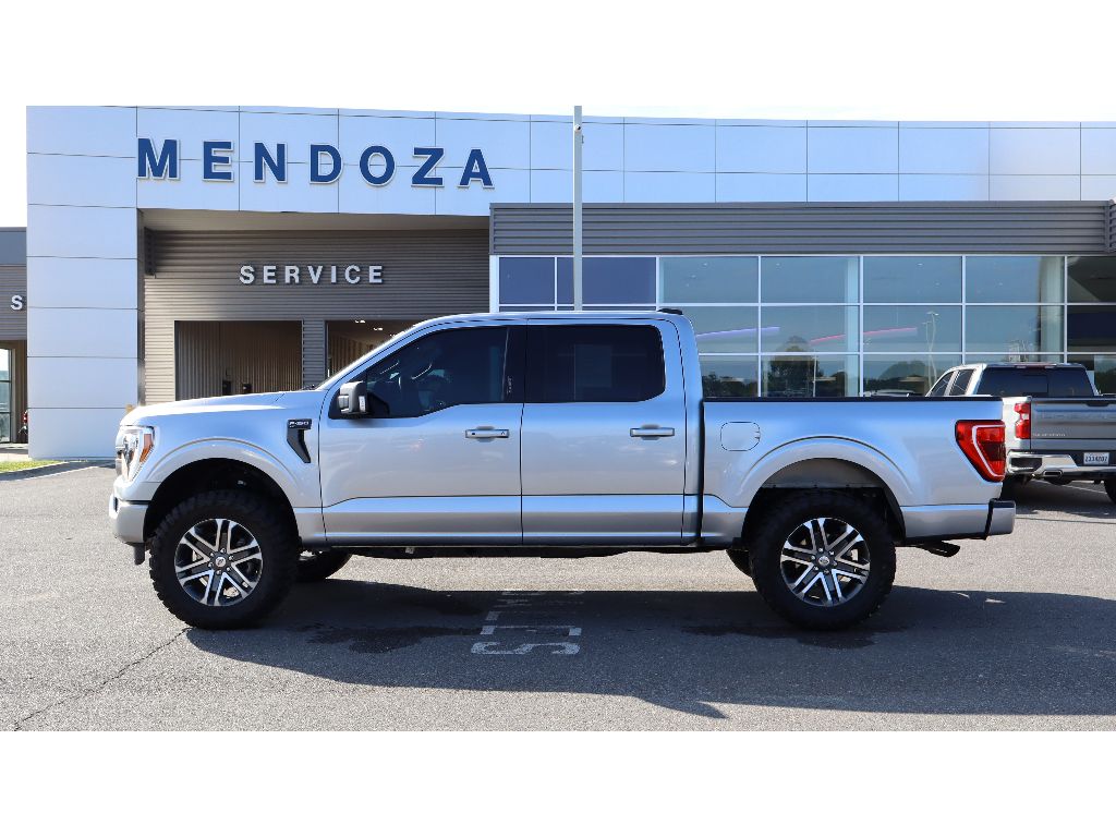 2023 Ford F-150 XLT 4x4 SuperCrew 5-1/2 Box's photo