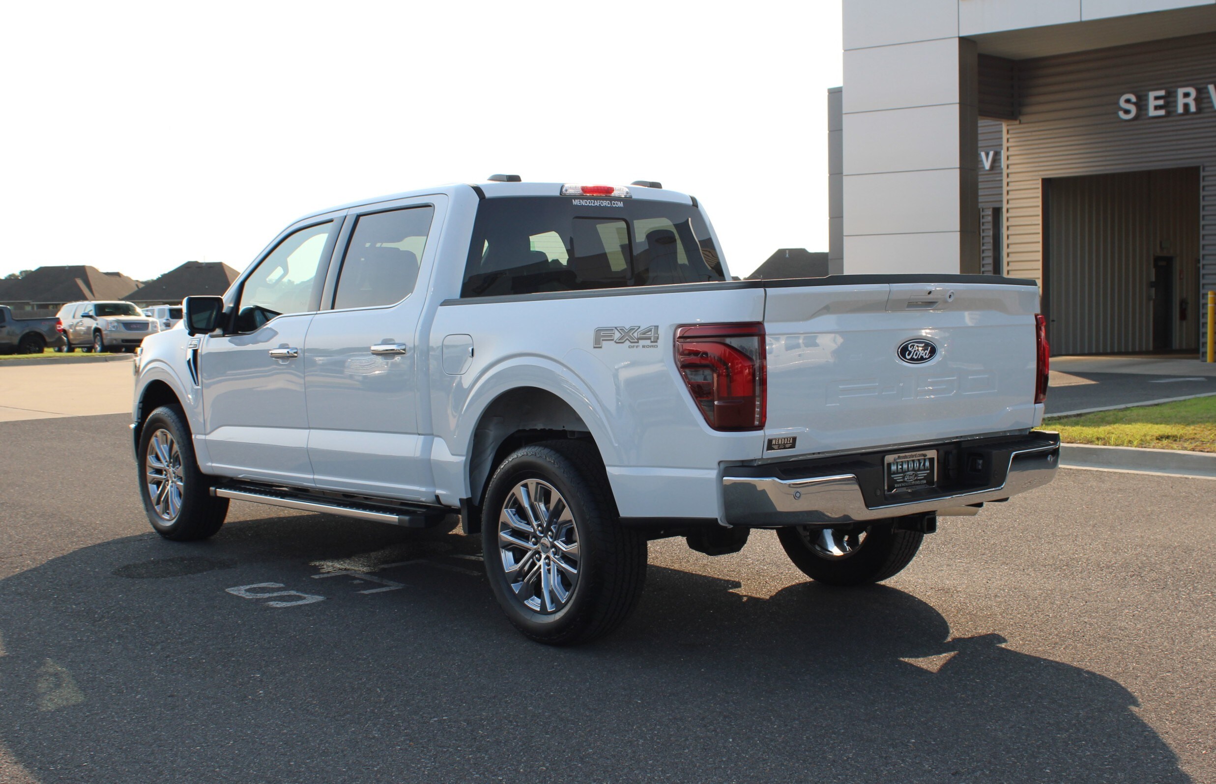 2025 Ford F-150 Lariat photo 2