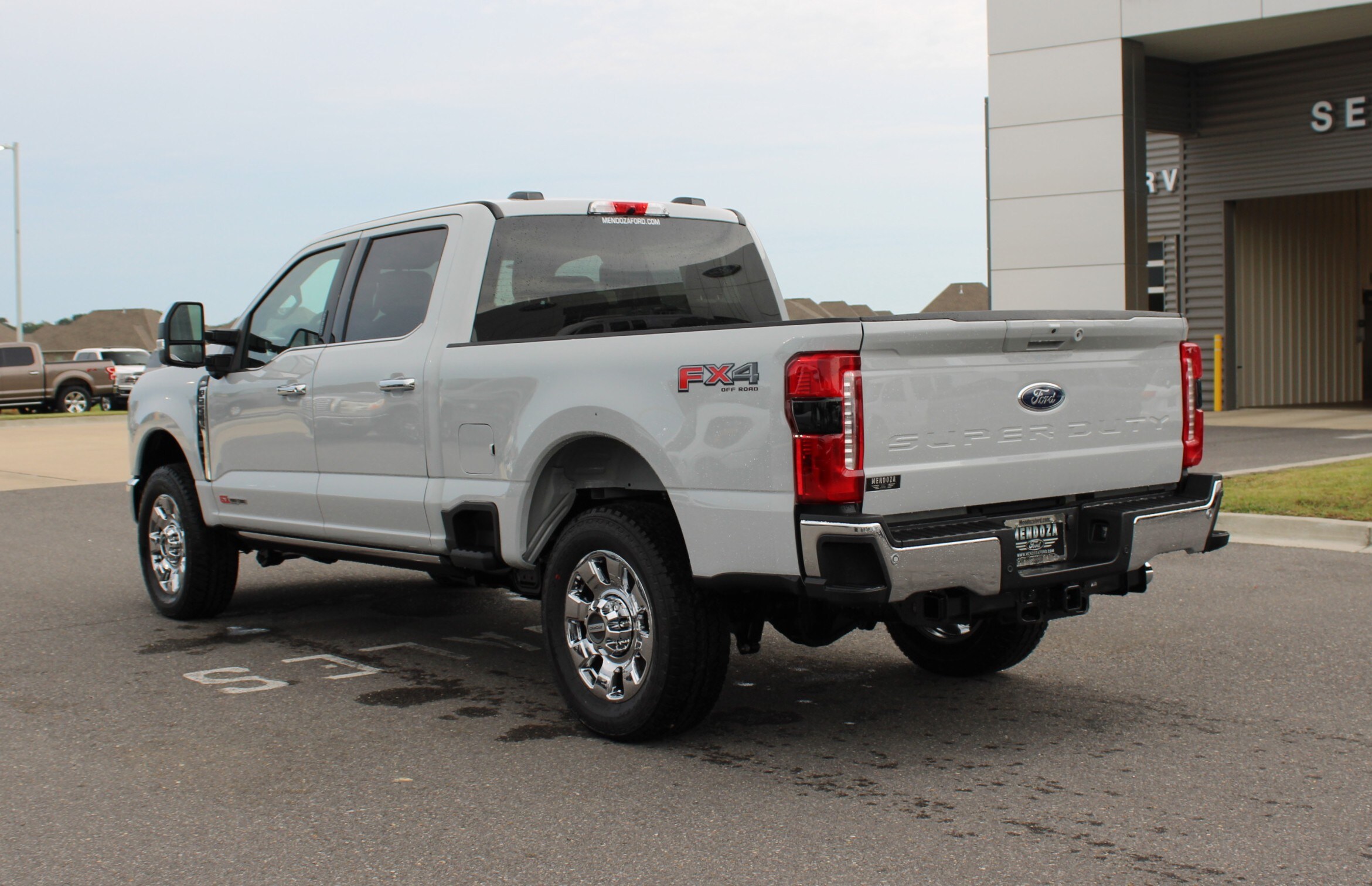 2026 Ford F-250 Lariat photo 2