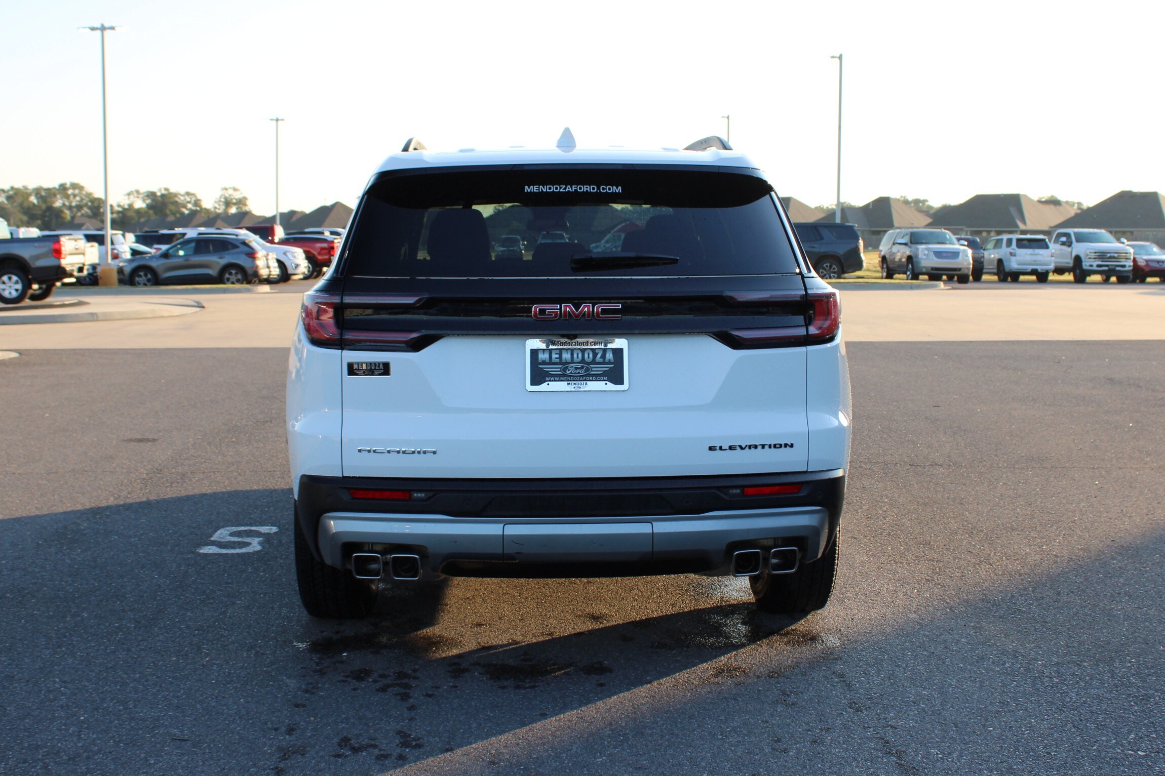 2025 Gmc Acadia Elevation photo 3