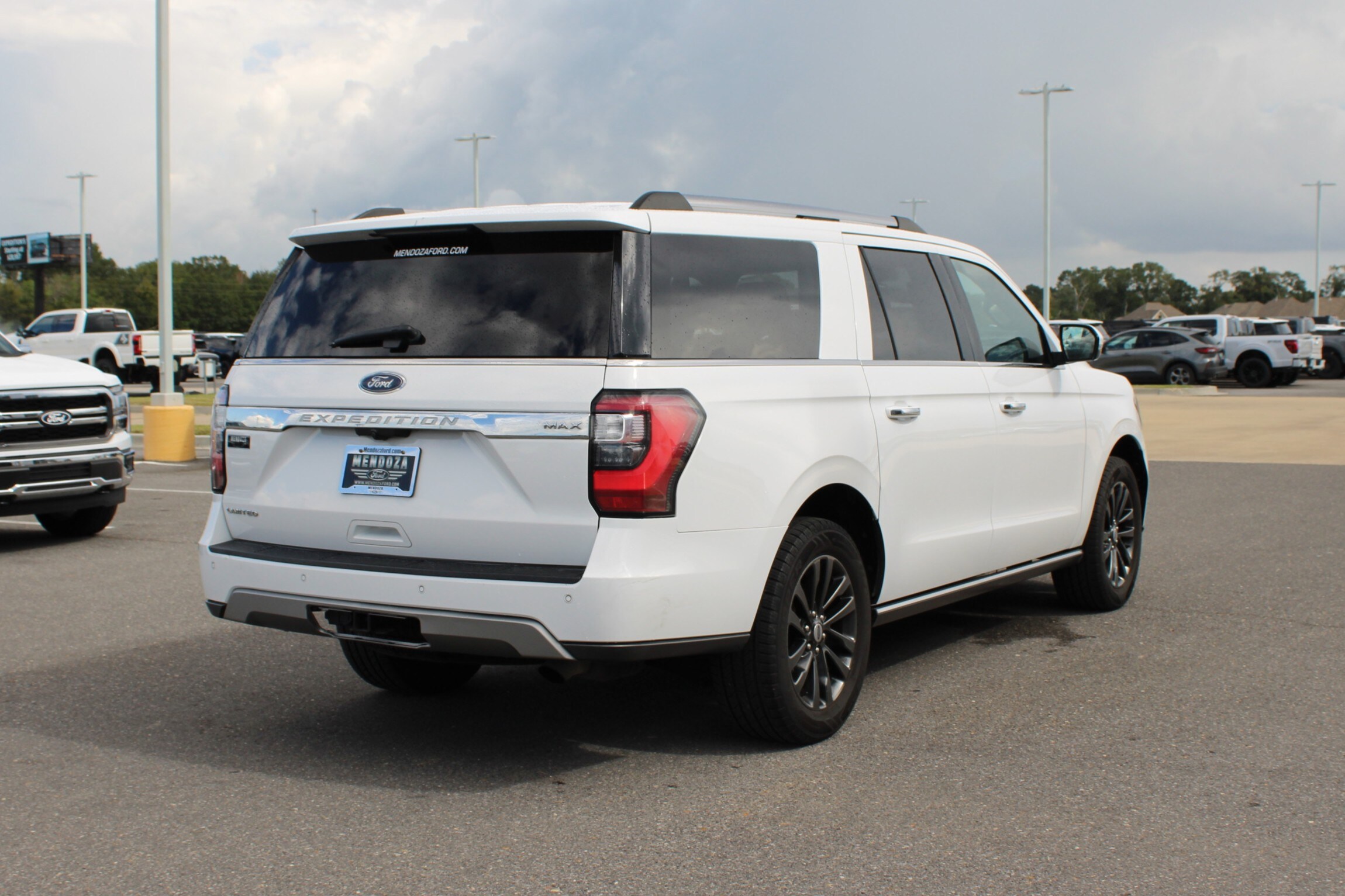 2021 Ford Expedition MAX Limited photo 4