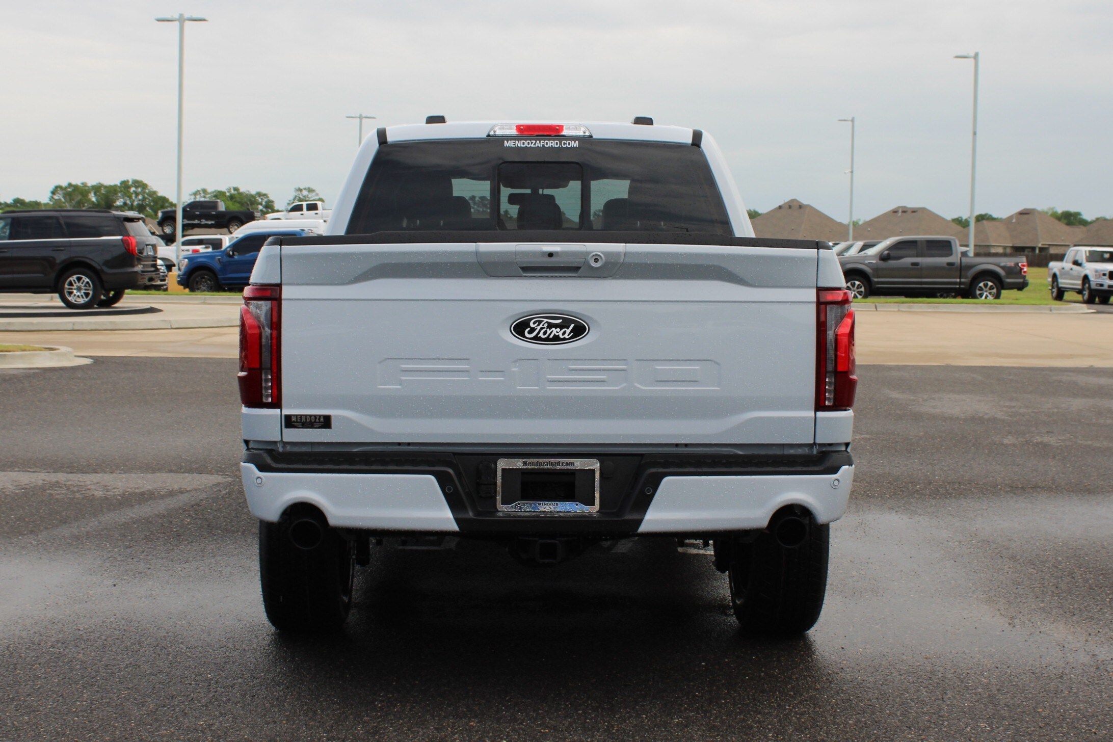 2025 Ford F-150 Lariat photo 3