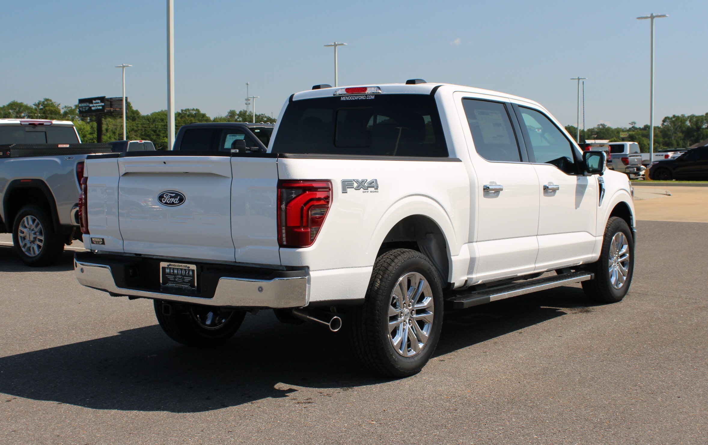 2025 Ford F-150 Lariat photo 4