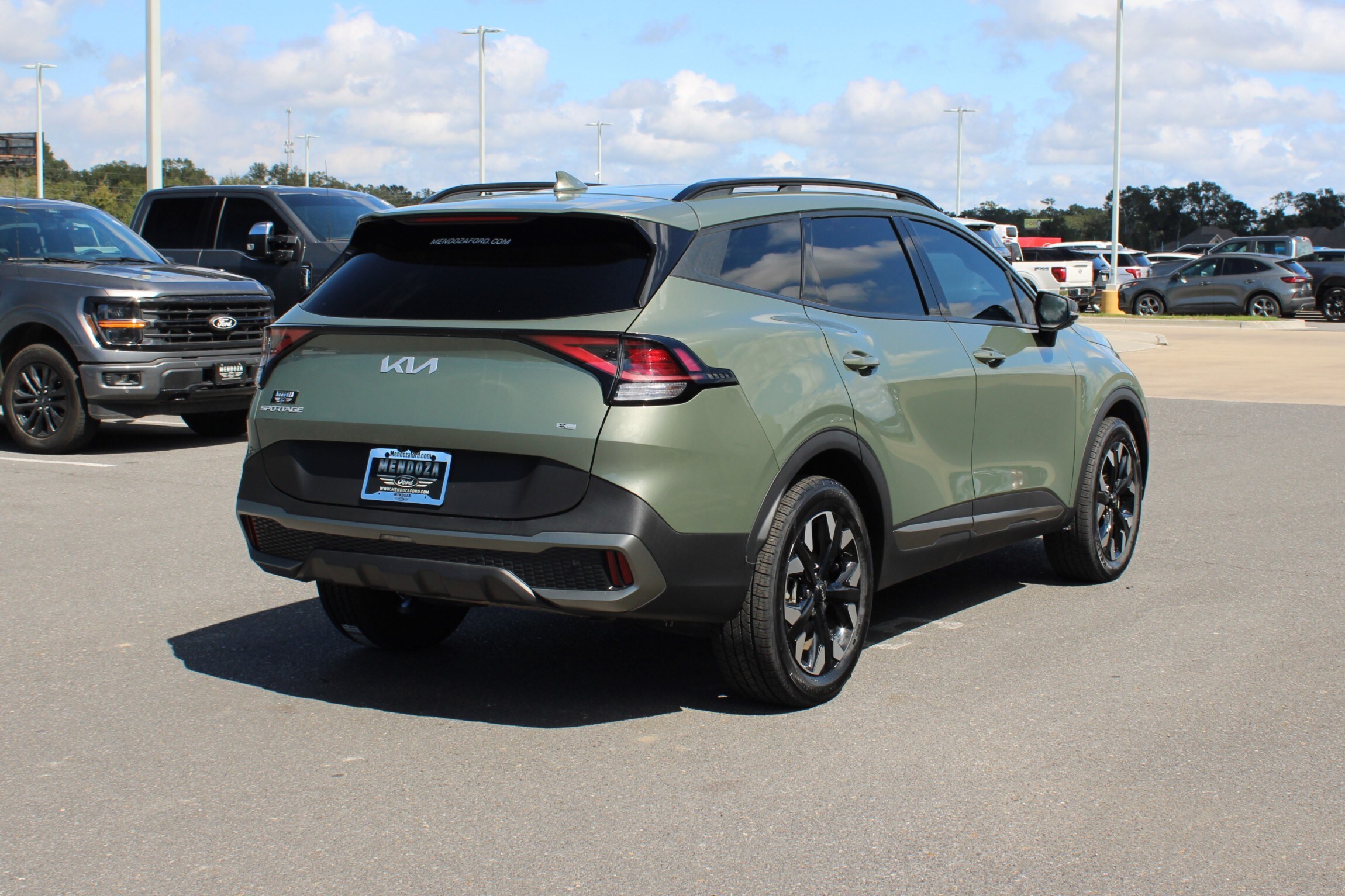 2023 Kia Sportage X-Line photo 3