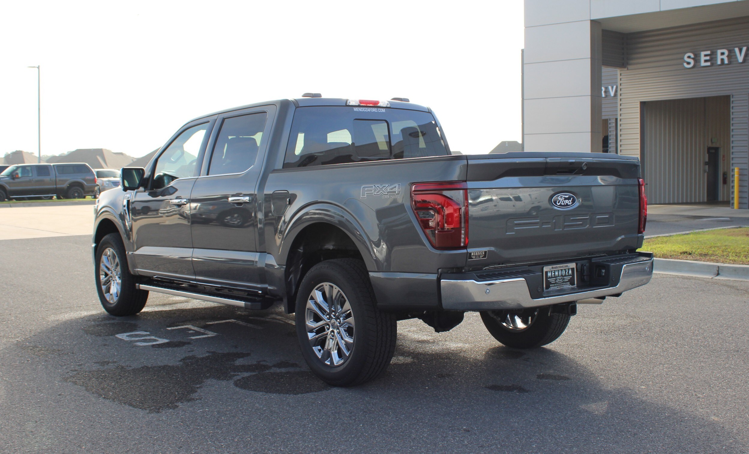 2025 Ford F-150 Lariat photo 2