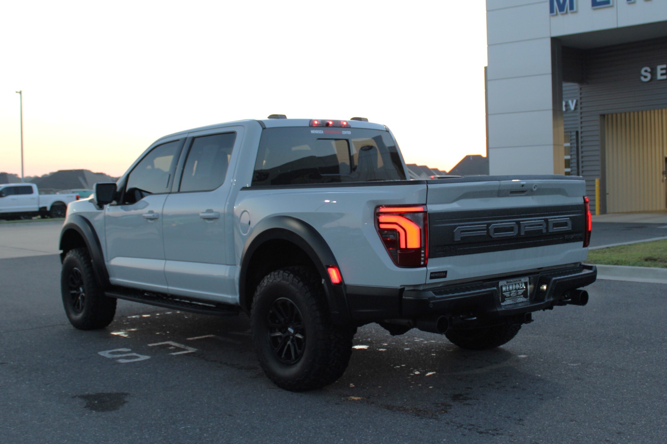 2024 Ford F-150 Raptor photo 2
