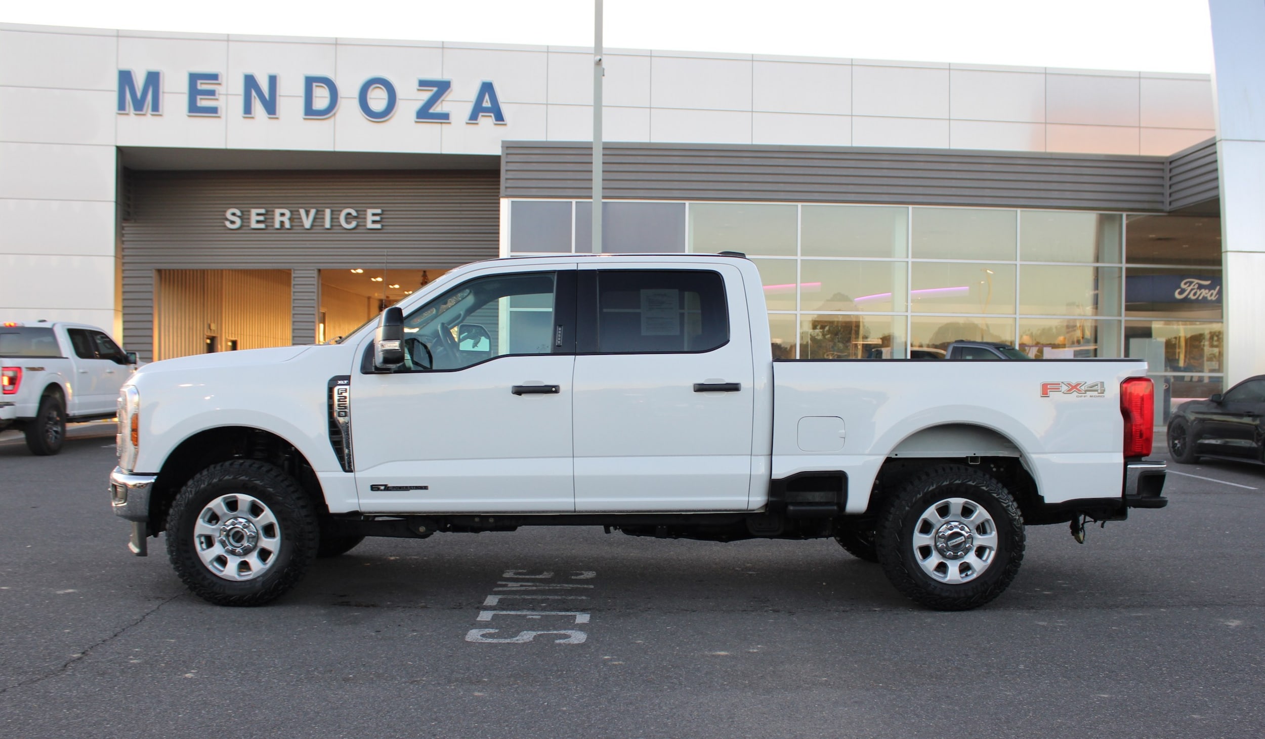 2024 Ford F-250 Super Duty XLT's photo