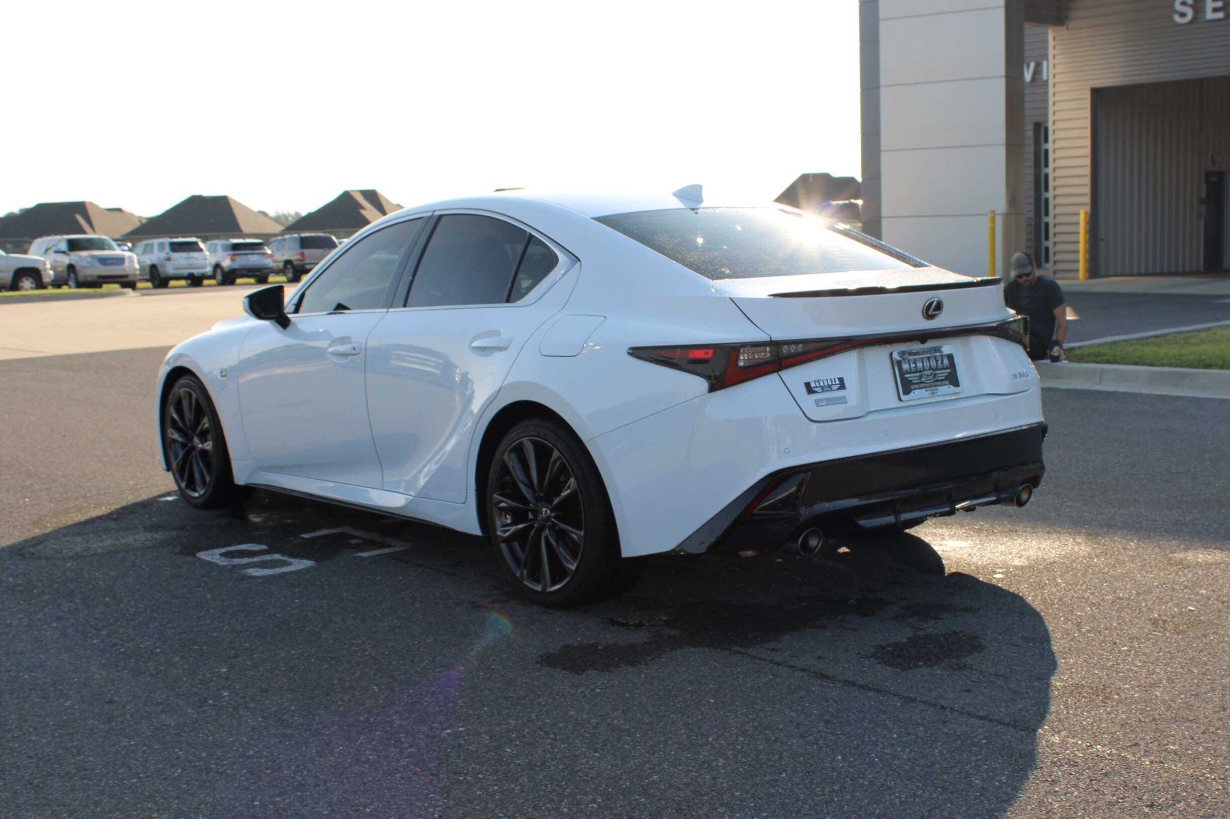 2021 Lexus IS 350 F SPORT photo 2